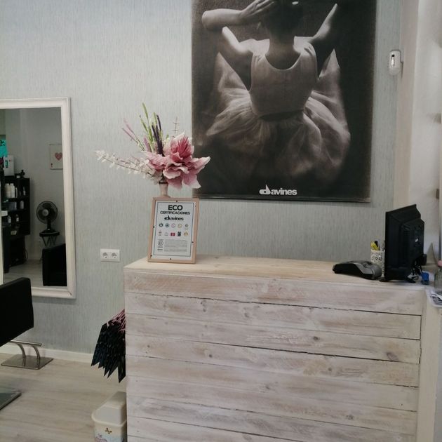Pompadour Salon Natural Concept recepción de la peluquería