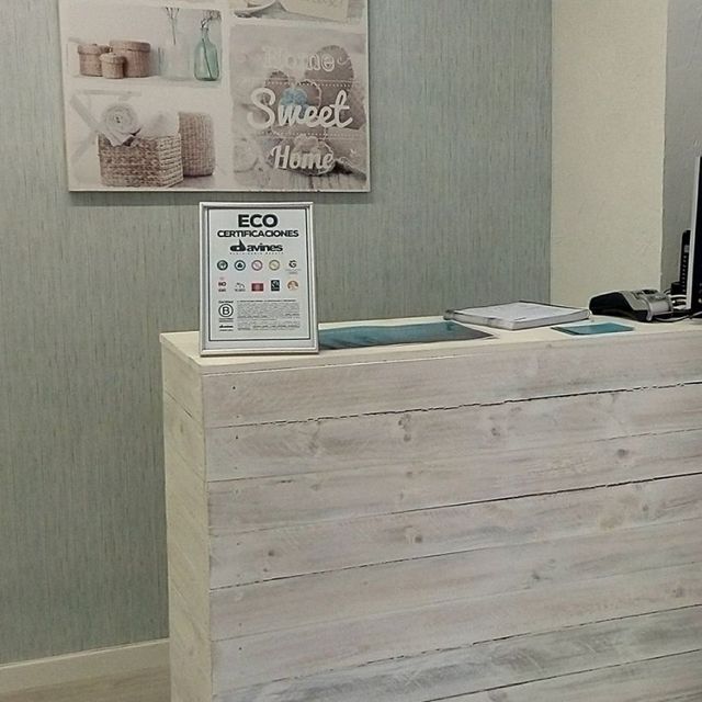 Pompadour Salon Natural Concept Recepción de la peluquería