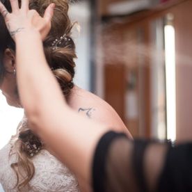 Pompadour Salon Natural Concept Peinados para bodas